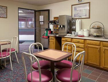 Super 8 By Wyndham Canon City Étterem fotó